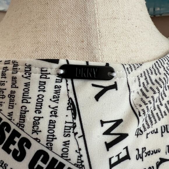 DKNY Newspaper Print Bikini Swim Top Size S NYC Graphic Editorial Street Style - Picture 3 of 8